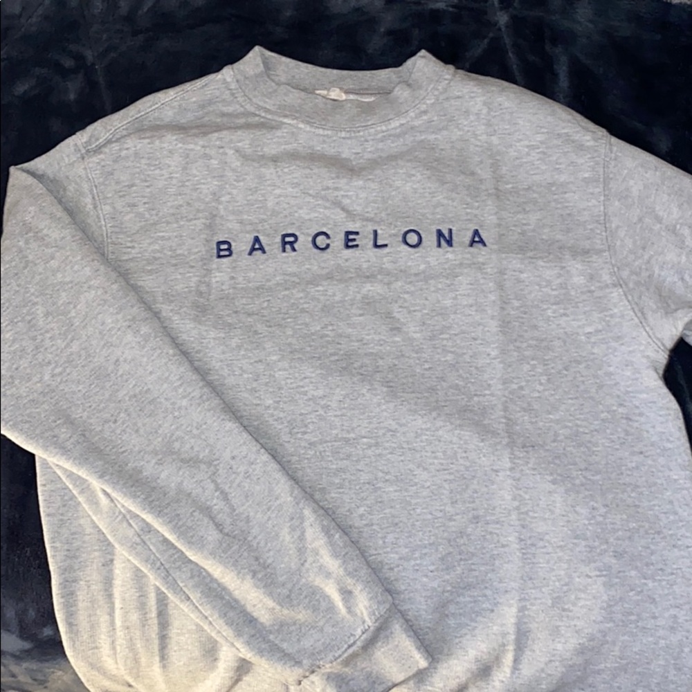Brandy Melville Barcelona sweatshirt